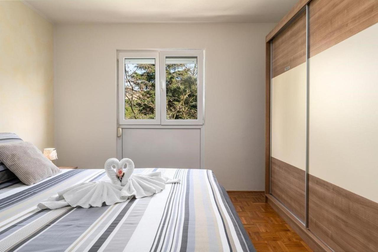 Dinora Apartment